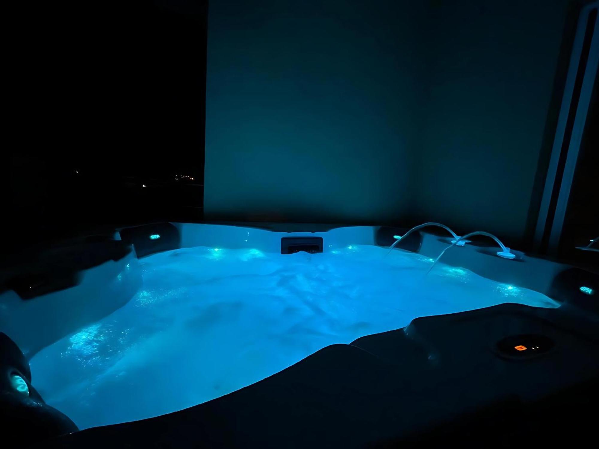 Villa Andrijana - Exclusively Yours - Family Getaway With Private Pool Kaštela Eksteriør bilde