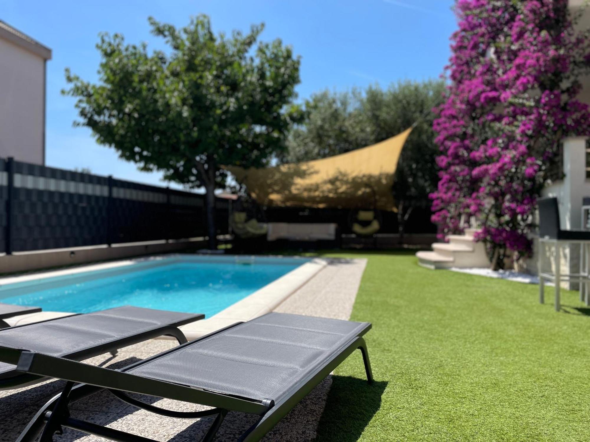 Villa Andrijana - Exclusively Yours - Family Getaway With Private Pool Kaštela Eksteriør bilde